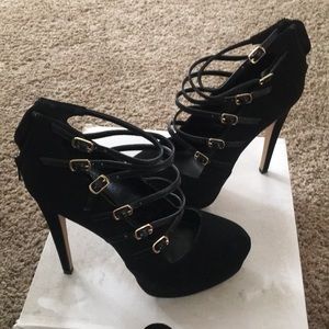 Aldo Black Heals size 8 warm once